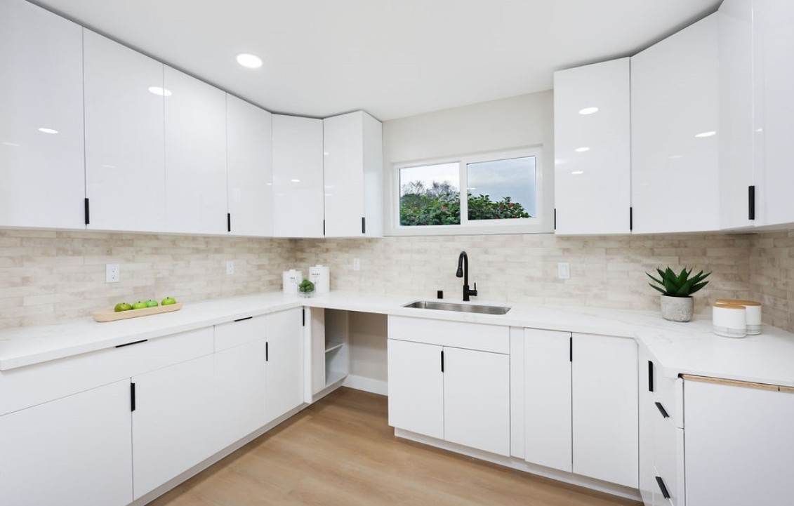 Flowstate Recovery — kitchen